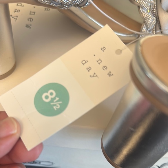 A New Day Silver Braided Heels - Picture 6 of 8